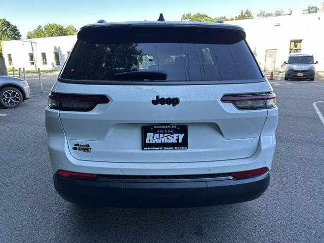 2026 Jeep Grand Cherokee Altitude 4x4