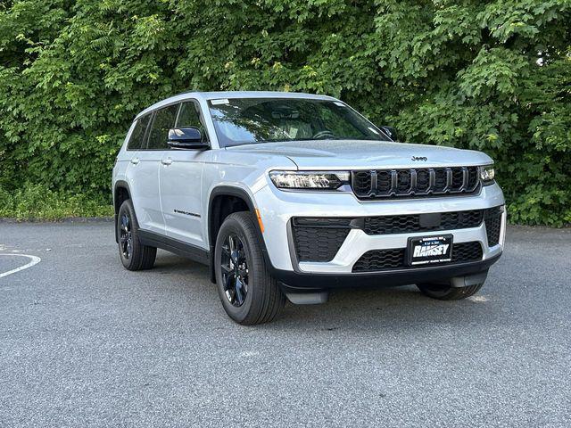2026 Jeep Grand Cherokee GRAND CHEROKEE L LAREDO ALTITUDE 4X4