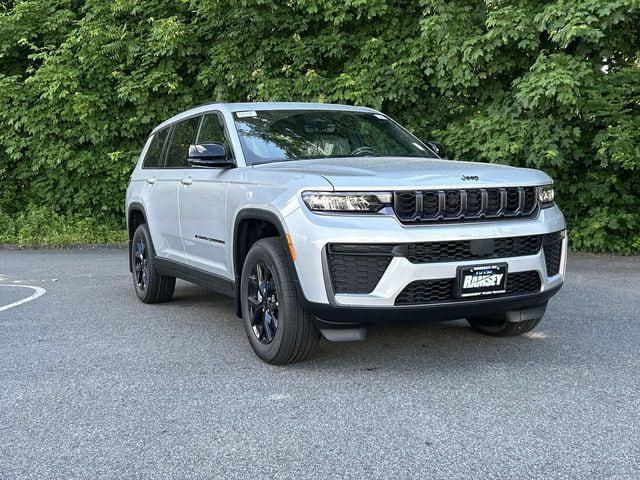 2026 Jeep Grand Cherokee L GRAND CHEROKEE L LAREDO ALTITUDE 4X4 2026 Jeep Grand Cherokee L GRAND CHEROKEE L LAREDO ALTITUDE 4X4