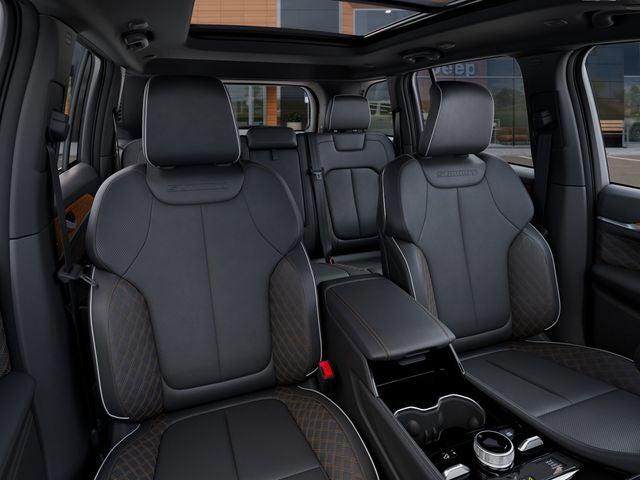 2026 Jeep Grand Cherokee Summit 4x4