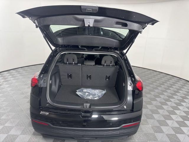 2027 Chevrolet Bolt LT FWD
