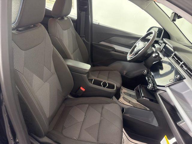 2027 Chevrolet Bolt LT FWD