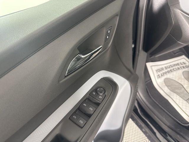 2027 Chevrolet Bolt LT FWD