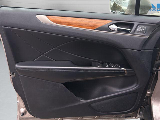 2019 Lincoln MKC Select