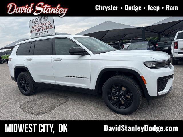 2026 Jeep Grand Cherokee L GRAND CHEROKEE L LAREDO ALTITUDE 4X2