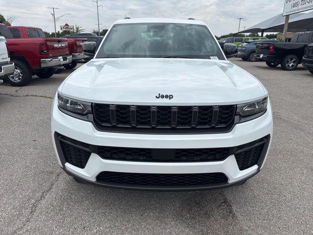 2026 Jeep Grand Cherokee L GRAND CHEROKEE L LAREDO ALTITUDE 4X2