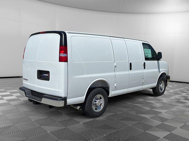 2026 Chevrolet Express Cargo Van 2500 Regular Wheelbase, WT, RWD