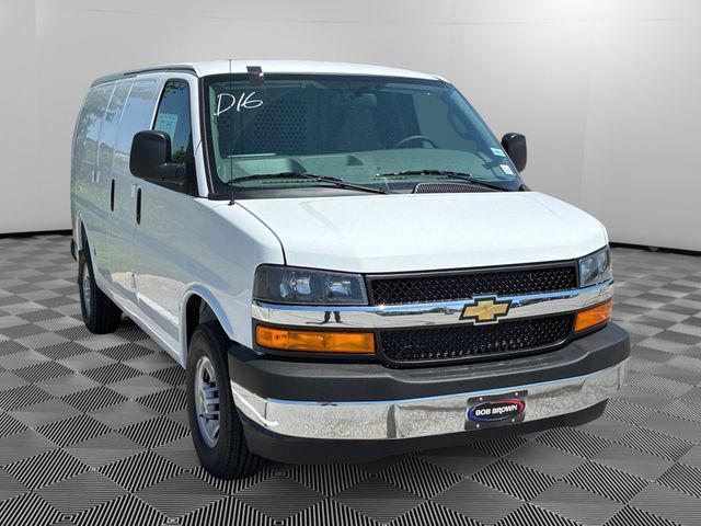 2026 Chevrolet Express Cargo Van 2500 Regular Wheelbase, WT, RWD