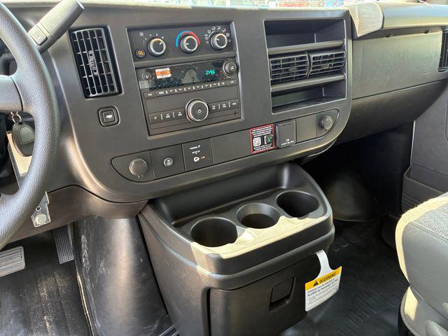 2026 Chevrolet Express Cargo Van 2500 Regular Wheelbase, WT, RWD