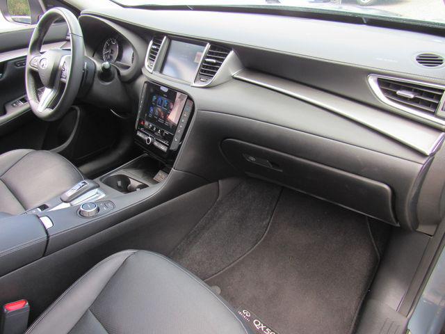 2023 INFINITI QX50 LUXE