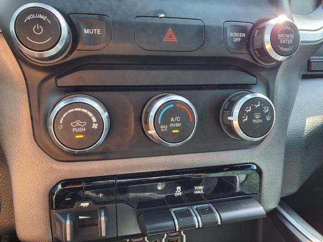 2021 Ram 1500 Lone Star Crew Cab 4x4 5'7" Box