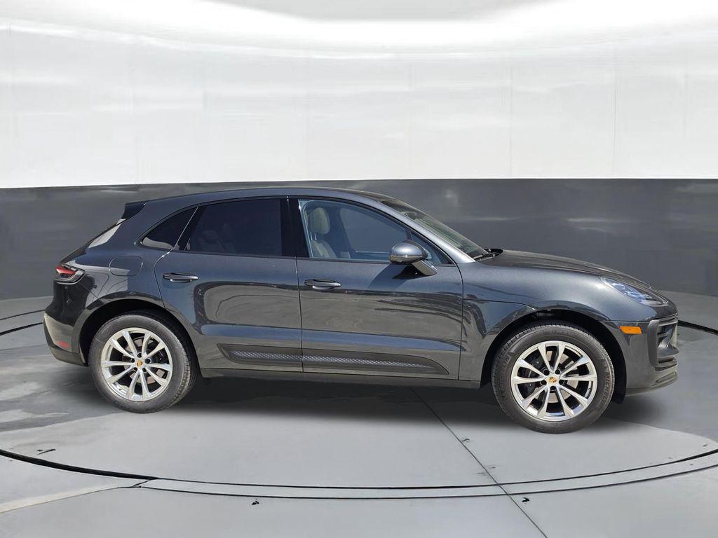 2023 Porsche Macan - Photo 7