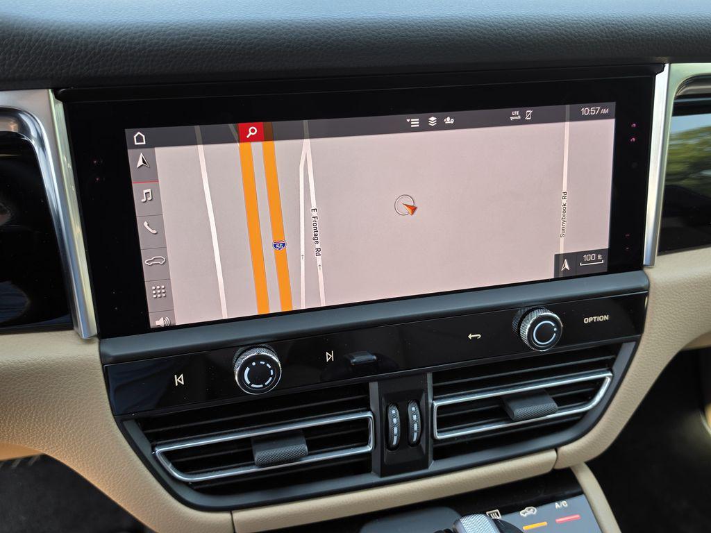 2023 Porsche Macan - Photo 10