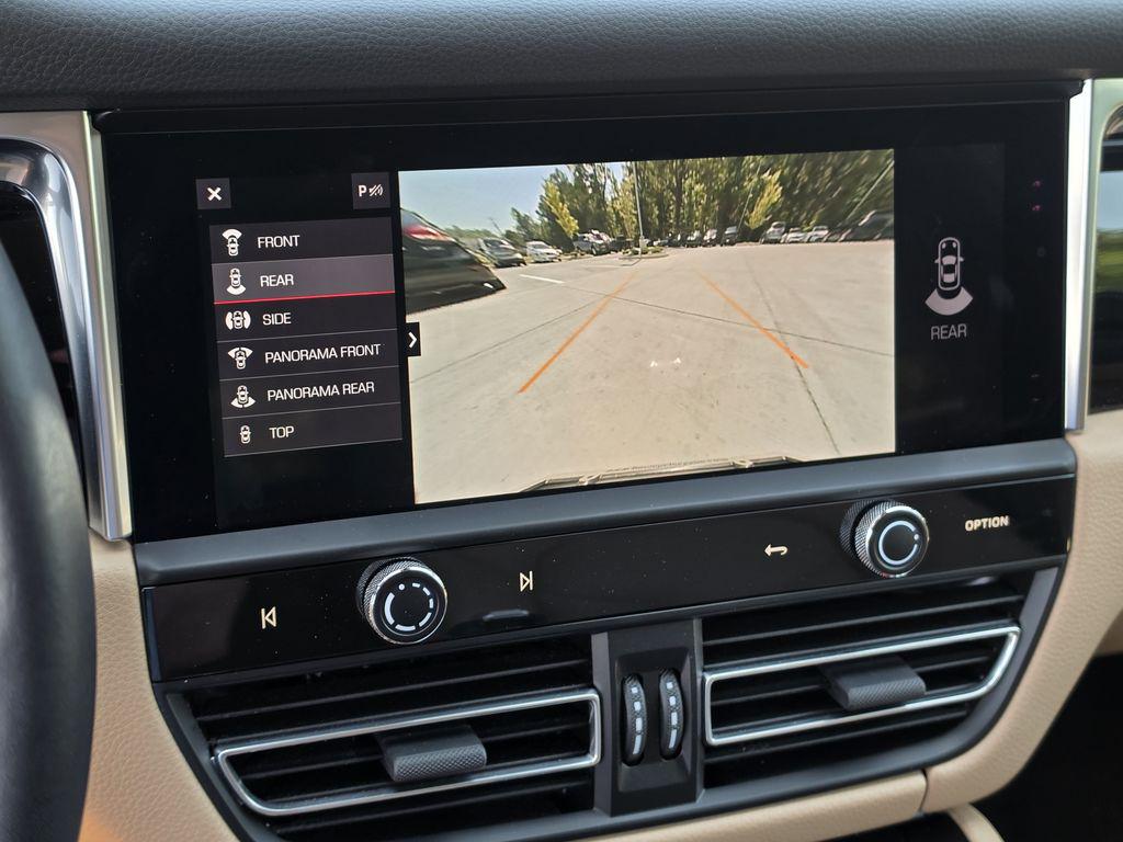 2023 Porsche Macan - Photo 11