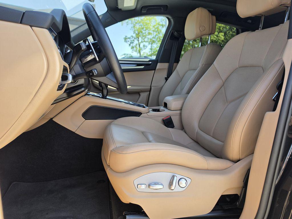 2023 Porsche Macan - Photo 13