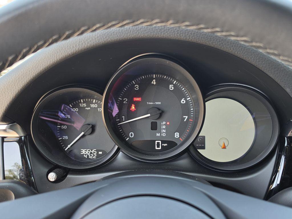 2023 Porsche Macan - Photo 23