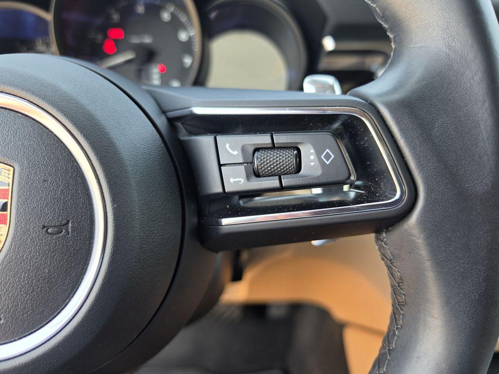 2023 Porsche Macan - Photo 24