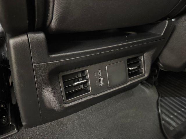 2026 Chevrolet Silverado 1500 2WD Crew Cab Short Bed Custom