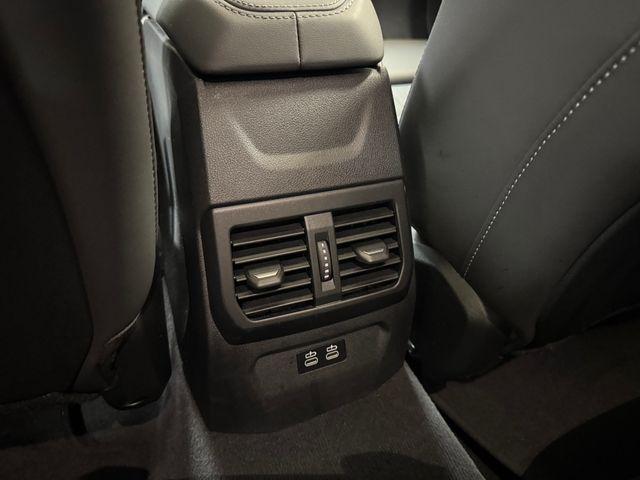 2025 BMW Coupe xDrive