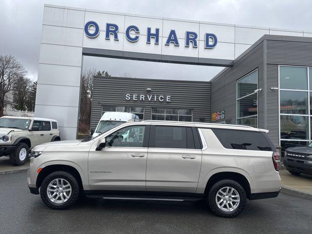 2022 Chevrolet Suburban 4WD LT