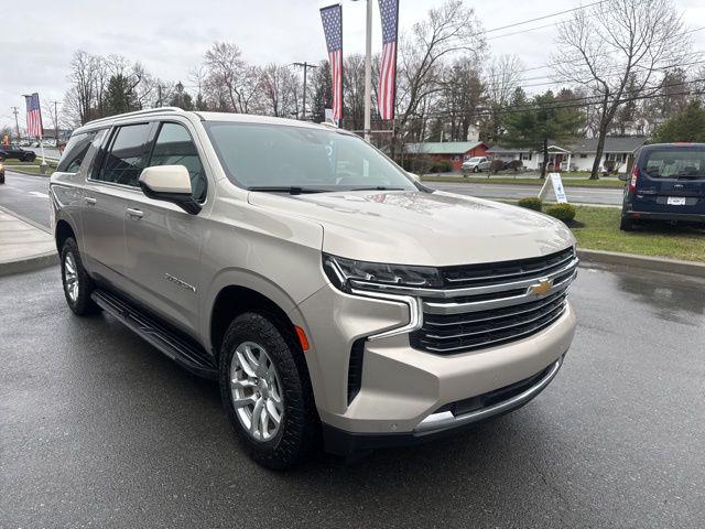 2022 Chevrolet Suburban 4WD LT