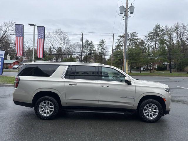 2022 Chevrolet Suburban 4WD LT