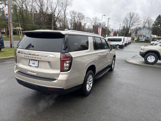 2022 Chevrolet Suburban 4WD LT
