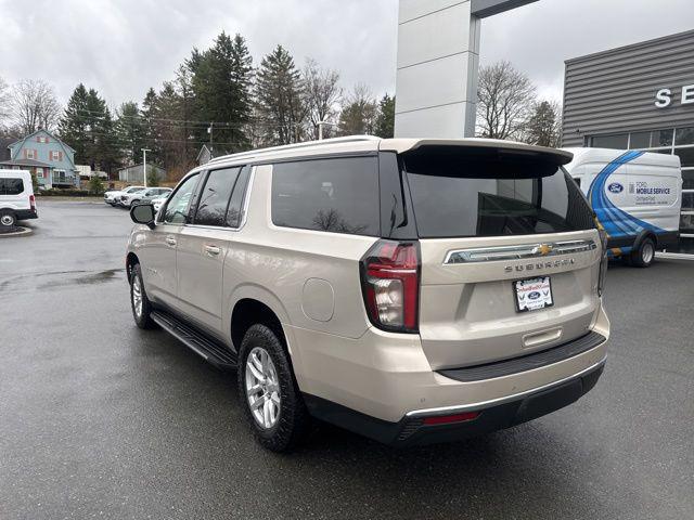 2022 Chevrolet Suburban 4WD LT