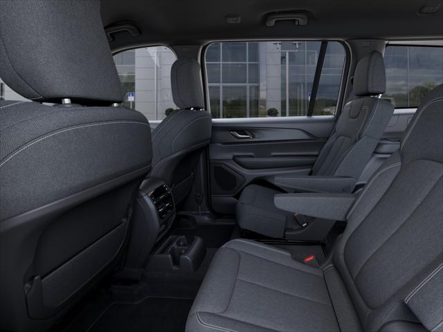 2026 Jeep Grand Cherokee Altitude 4x2