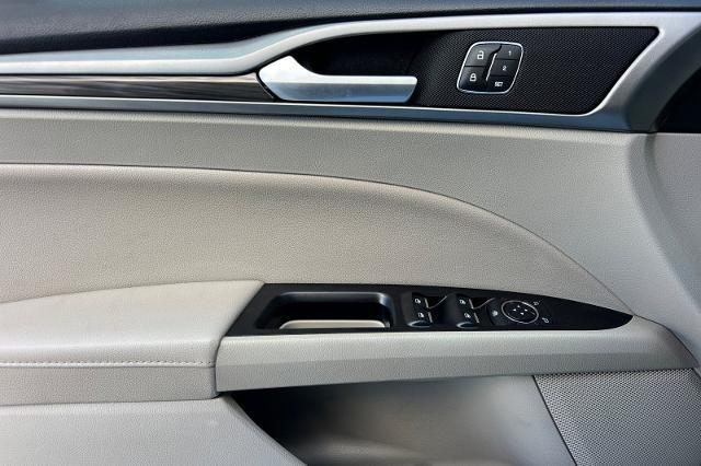 2020 Ford Fusion SEL
