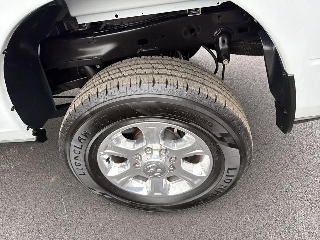 2023 Ram 2500 Big Horn Crew Cab 4x4 6'4" Box
