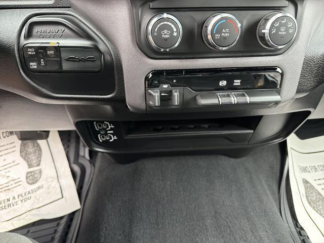 2023 Ram 2500 Big Horn Crew Cab 4x4 6'4" Box