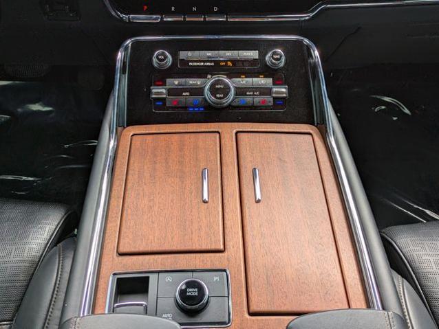 2024 Lincoln Navigator Black Label L
