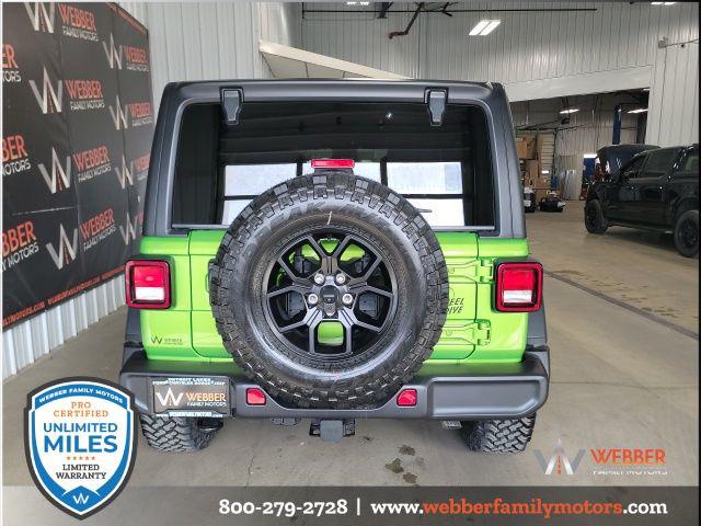 2025 Jeep Wrangler 4-Door Willys 4x4