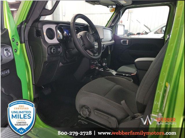 2025 Jeep Wrangler 4-Door Willys 4x4