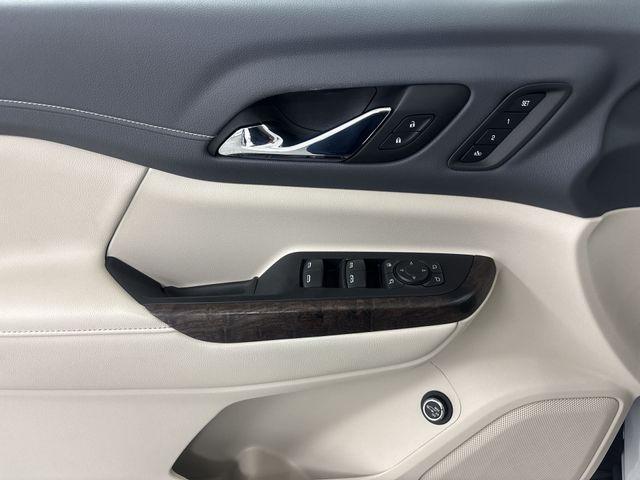 2023 GMC Acadia AWD Denali