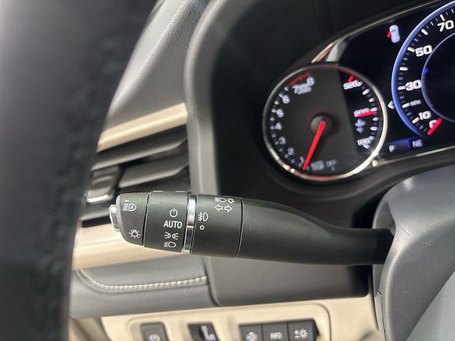 2023 GMC Acadia AWD Denali