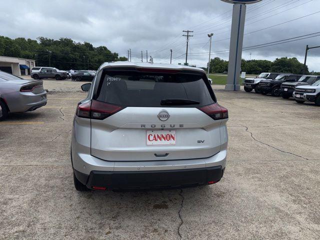 2024 Nissan Rogue SV FWD