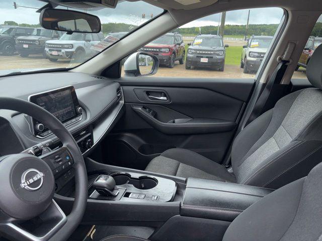 2024 Nissan Rogue SV FWD