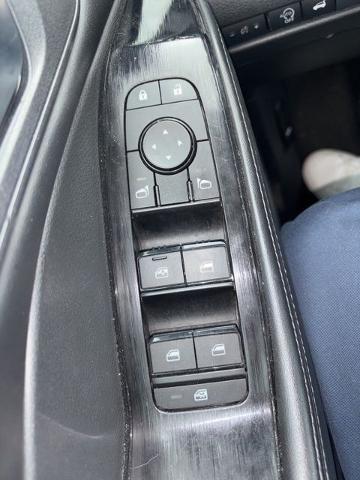 2024 Nissan Rogue SV FWD