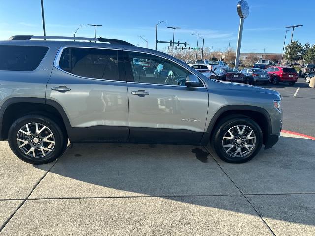 2023 GMC Acadia AWD SLT