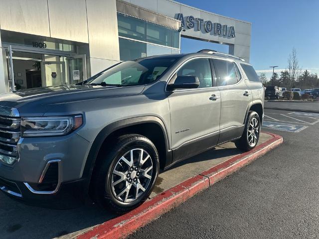 2023 GMC Acadia AWD SLT