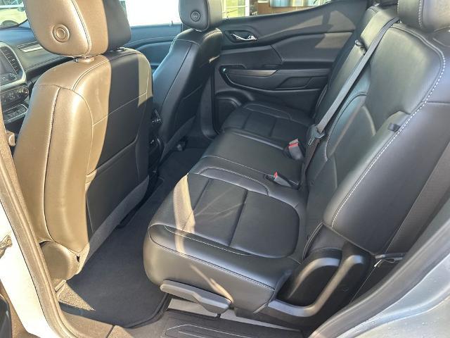 2023 GMC Acadia AWD SLT