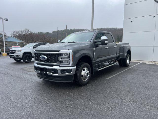 2025 Ford F-350 LARIAT