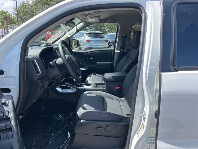 2025 Nissan Frontier Crew Cab SV 4x4