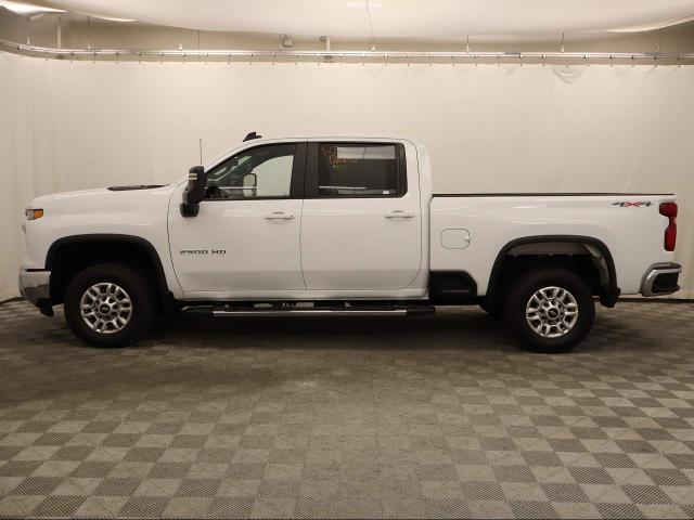 2025 Chevrolet Silverado 2500HD 4WD Crew Cab Standard Bed LT