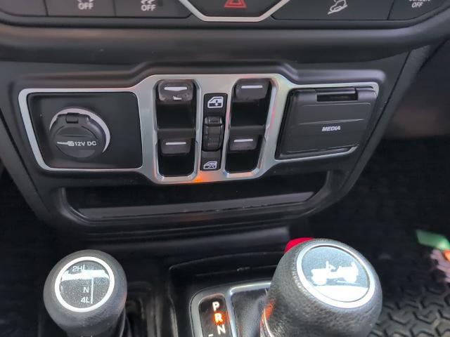 2020 Jeep Wrangler Sahara 4x4