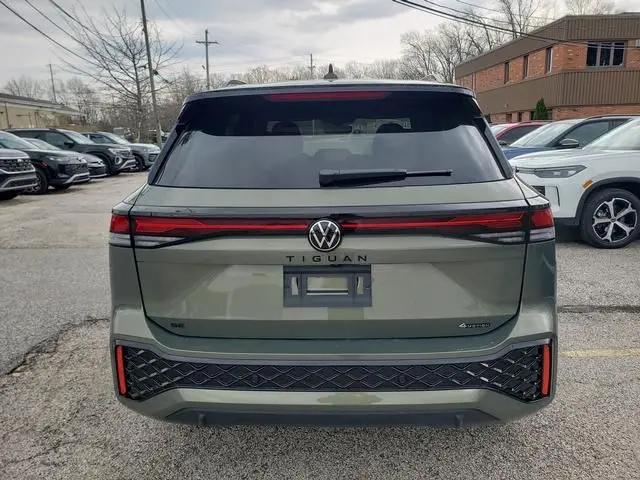 2026 Volkswagen Tiguan SE R-Line Black