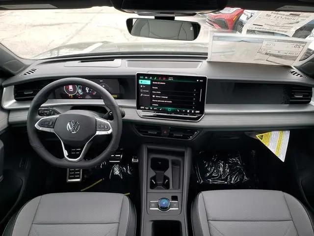 2026 Volkswagen Tiguan SE R-Line Black