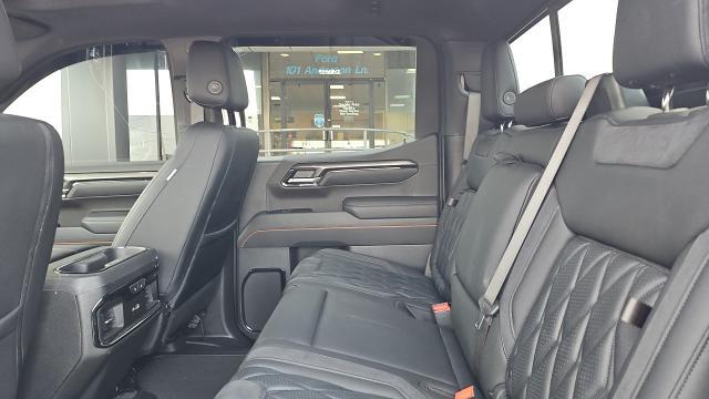 2025 GMC Sierra 1500 4WD Crew Cab Short Box AT4